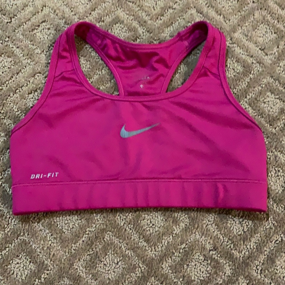 nike sports bra